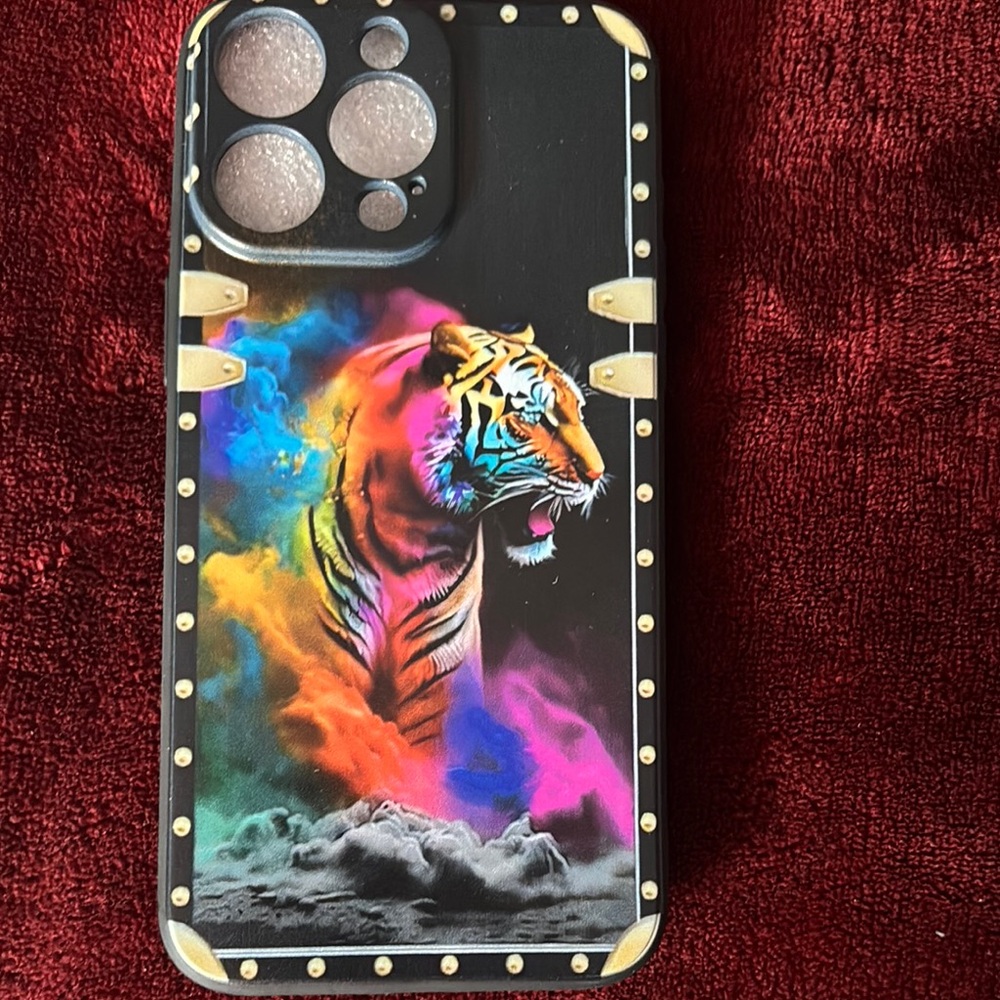 Vibrant Tiger Design iPhone Pro Max Case - Black